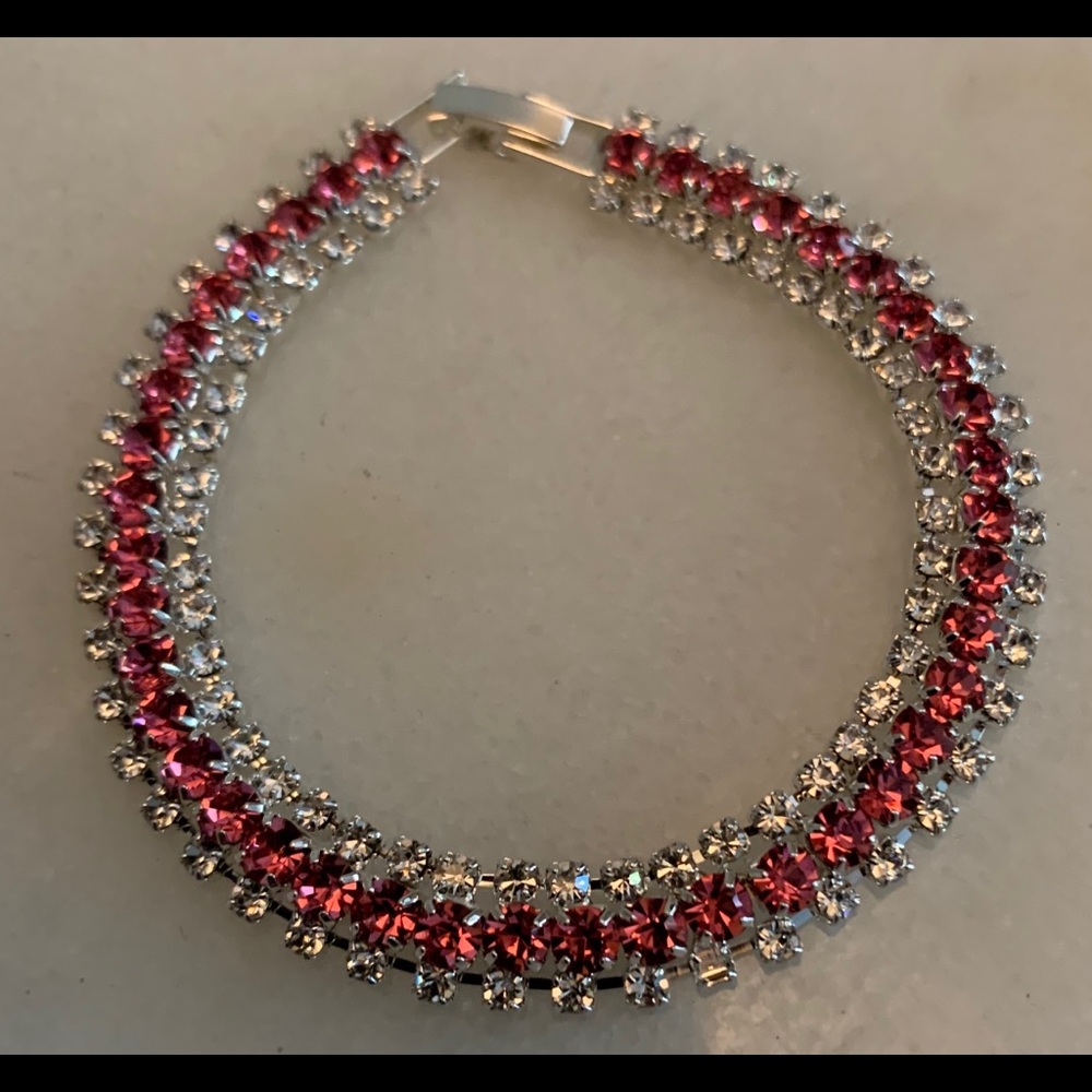 Tennis bracelet